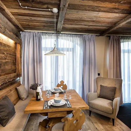 Chalet-suite Lägenhet Malas